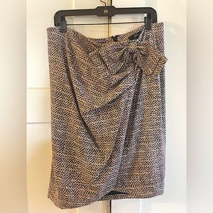 Badgley Mischka skirt